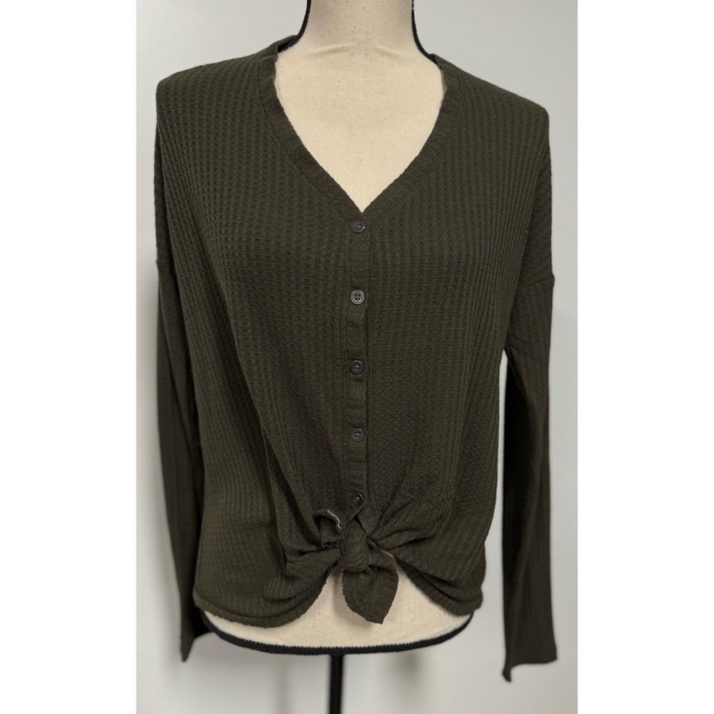 Mudd Button Down V-Neck Knotted Hem Hi-Low Top Green Juniors Size M